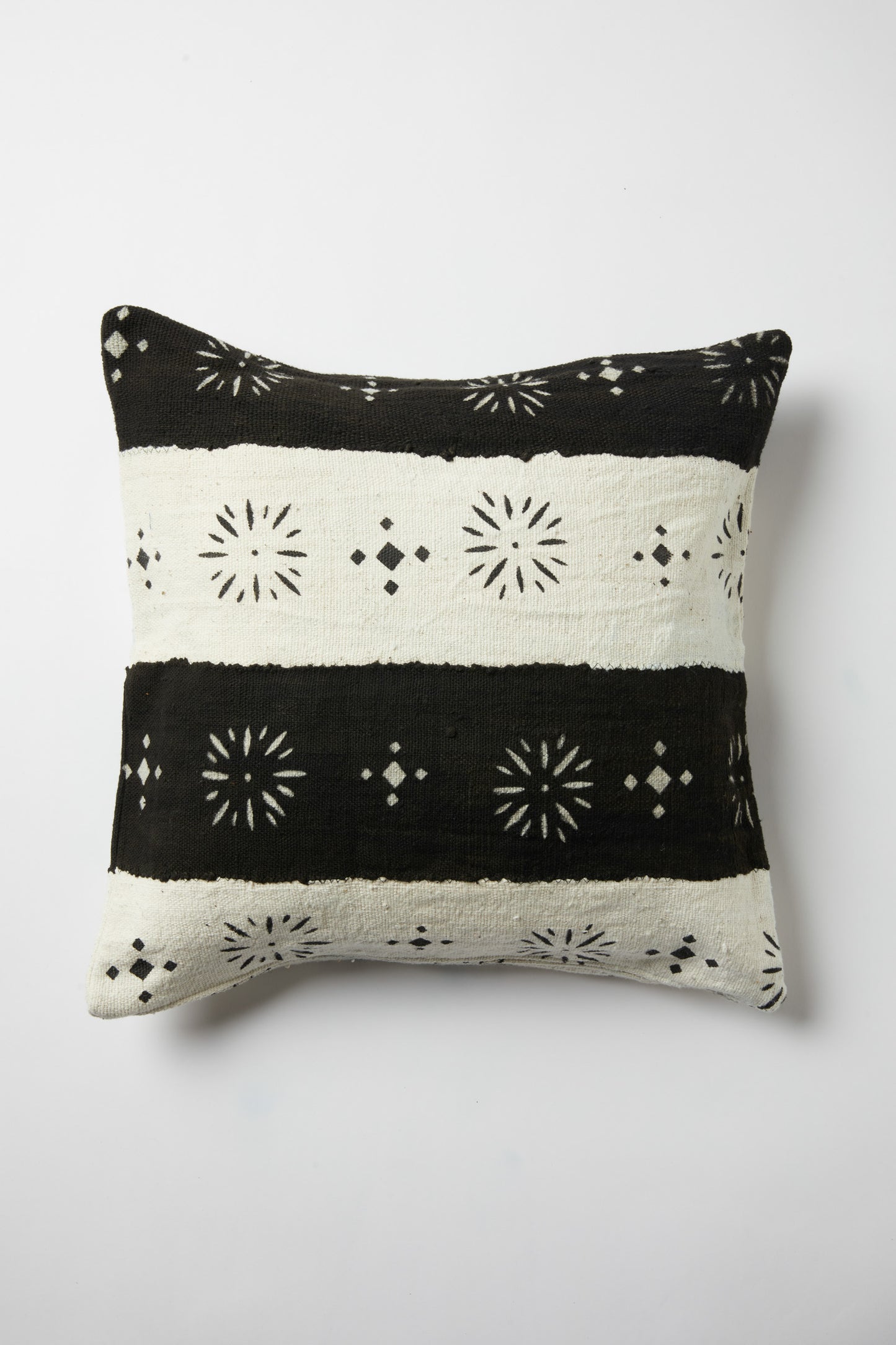 Chigai Cushion